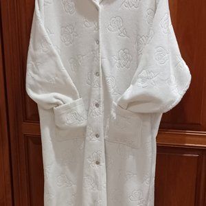 Lord & Taylor Fleece Bathrobe with Embossed Flower Design, XL